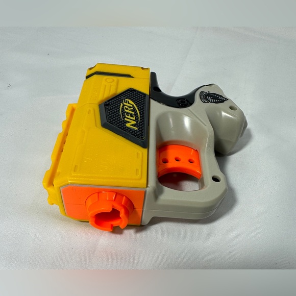 Vintage Nerf N-Strike Elite Reflex XI-1 Yellow Mini Gun Toy Tested Single Shot - Picture 4 of 6
